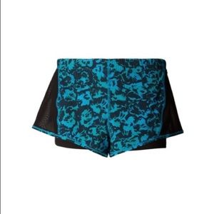 NWT Lululemon short Meshed Up Fleur Blue Dragonfly
